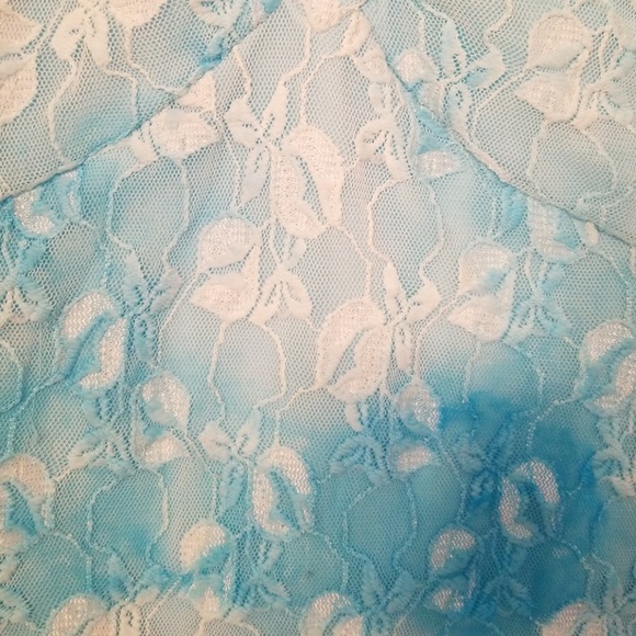 Blue lace summer cami top in size S - Picture 2 of 3